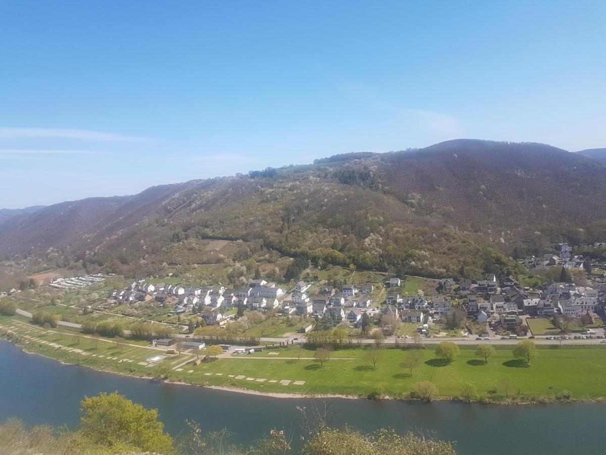 Fewo Himmelblau Burgen  Bagian luar foto